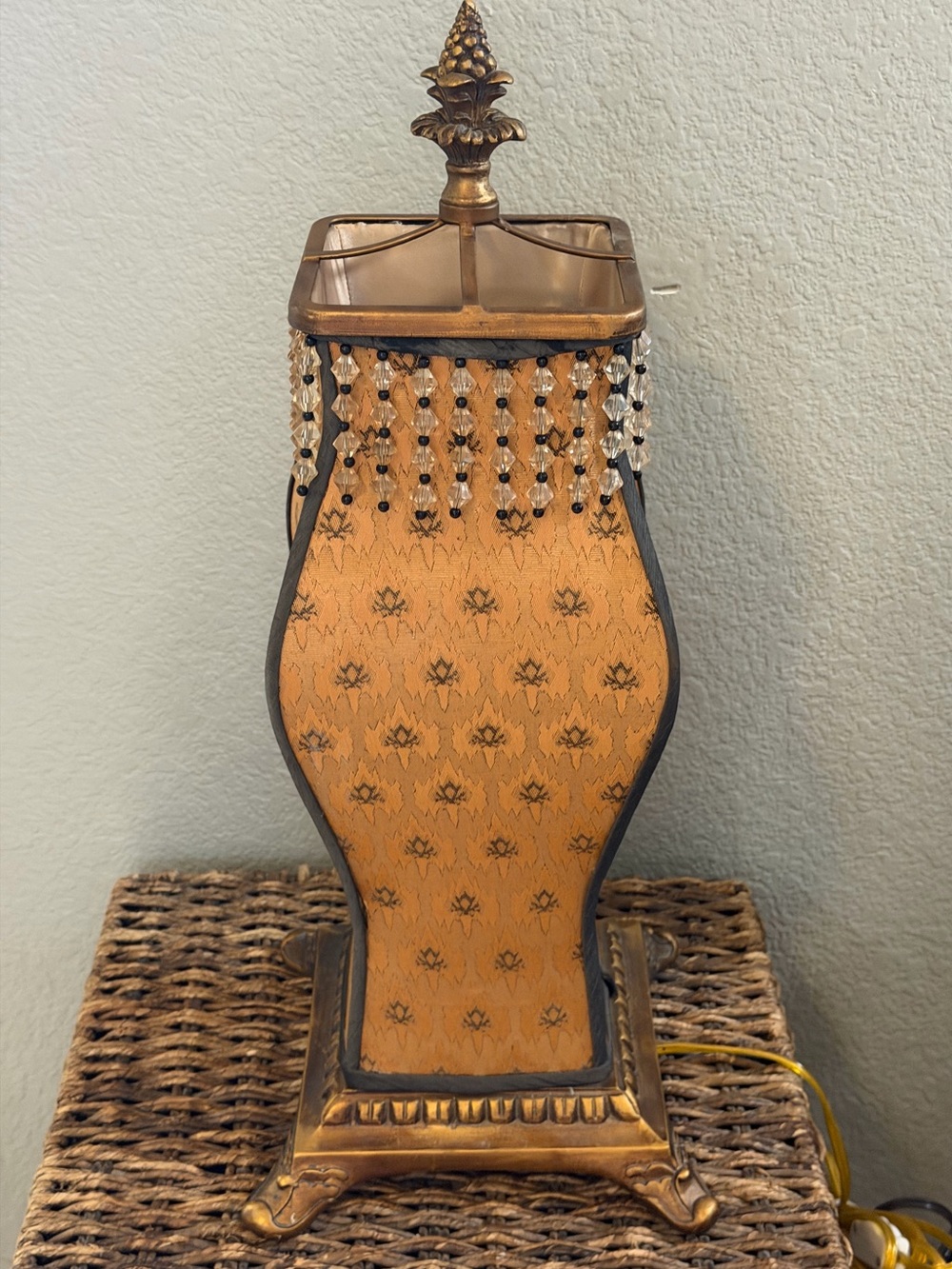 Pre-owned Vintage Beaded Gold Bronze Tapestry Torchiere Lamp 18”x9.5”